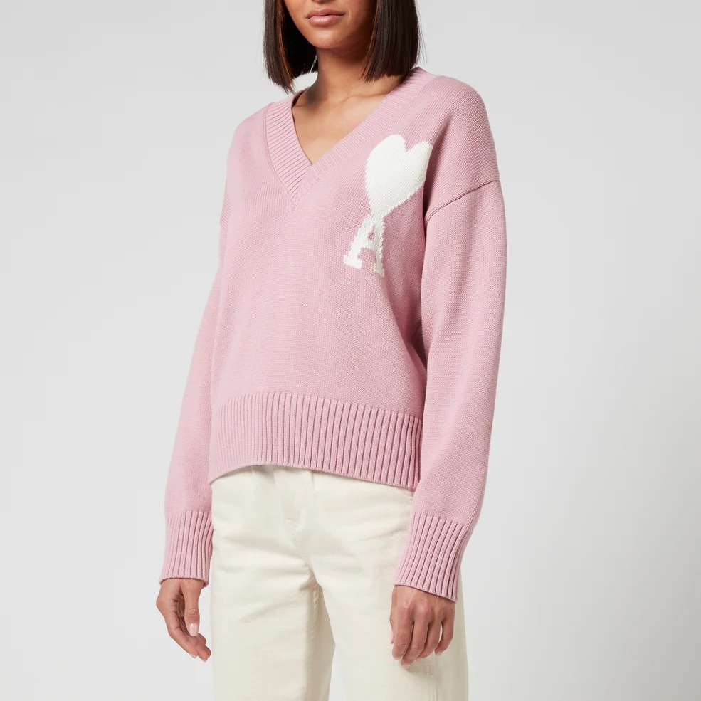 pink sweater